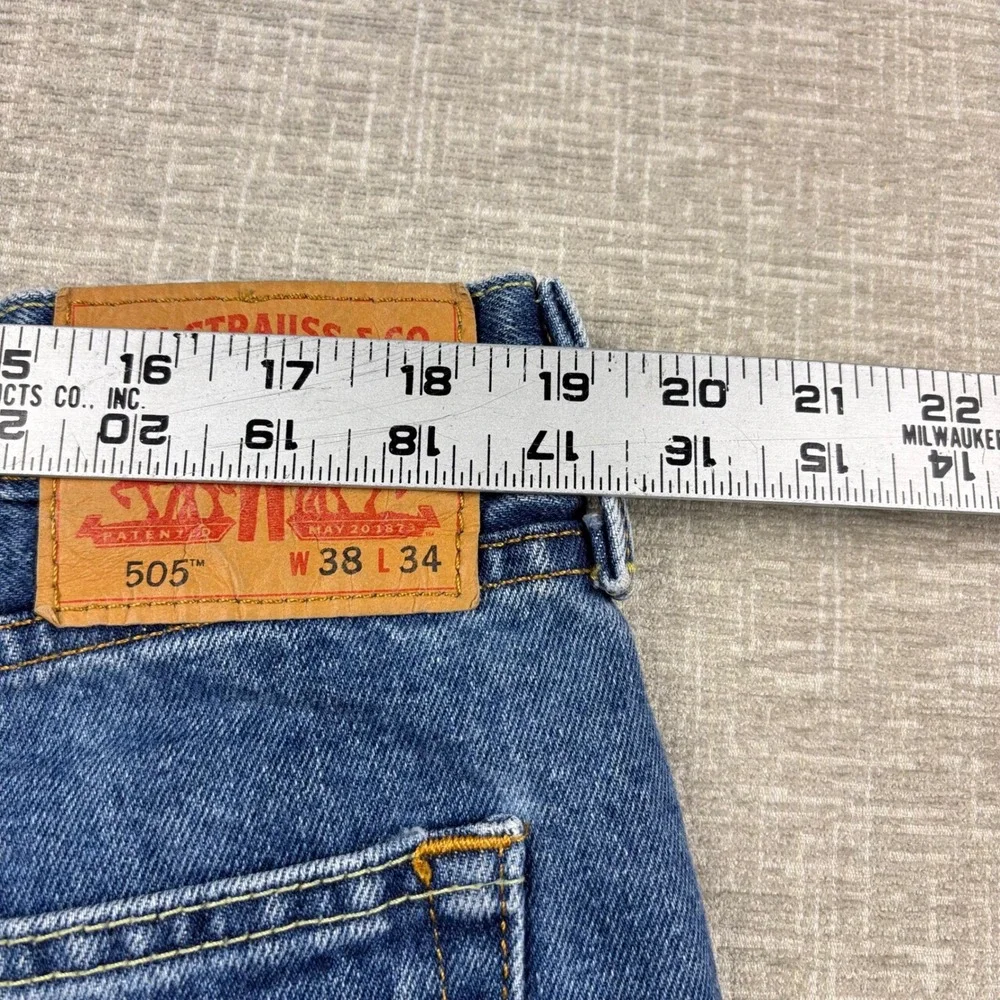 Levis 505 Mens 38x34 Light Distress Jeans Thigh Fade ** Vintage Style ** Denim